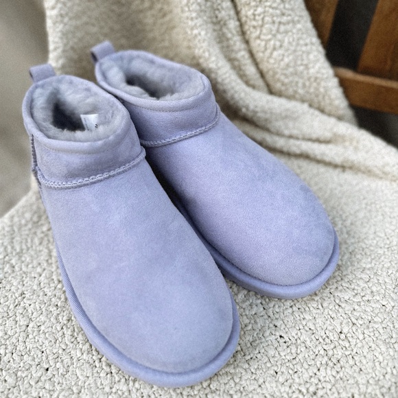 Women’s UGG Classic Ultra Mini Boots in Sage Blossom size 8 - Picture 3 of 7